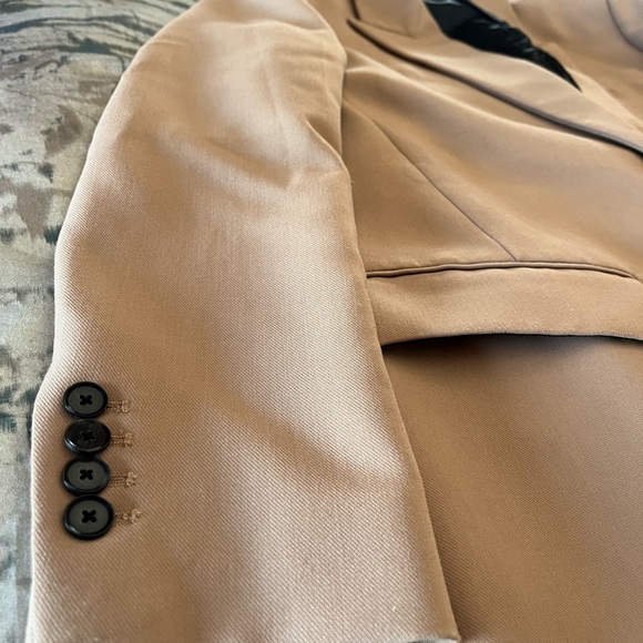 Zara Camel Blazer - Picture 3 of 12